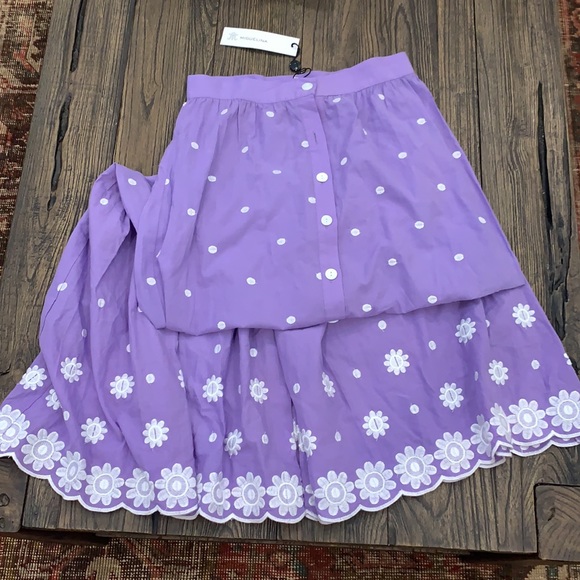 NWT Miguelina
Aiden Button-Front ALine Daisy Cotton Embroidered Maxi Skirt SMALL - Picture 5 of 6